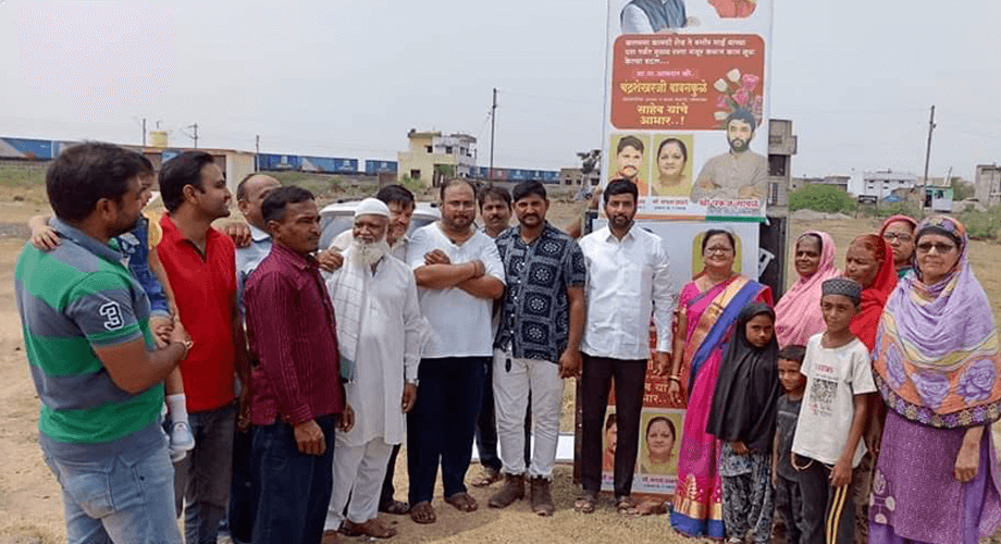 कामठी तालुक्यतील रनाळा गावातील साईद नगर येथील मुख्य रस्त्याचे भूमिपूजन सरपंच पंकज साबळे याच्या हस्ते करण्यात आले